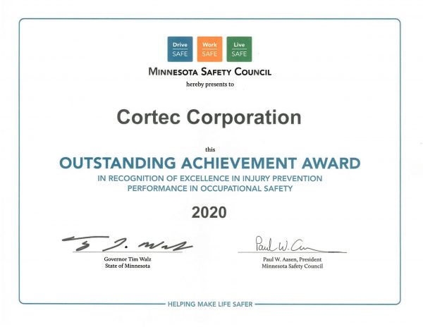 OUTSTANDING_ACHIEVEMENT_AWARD-scaled-e1653422372162-600x464.jpg
